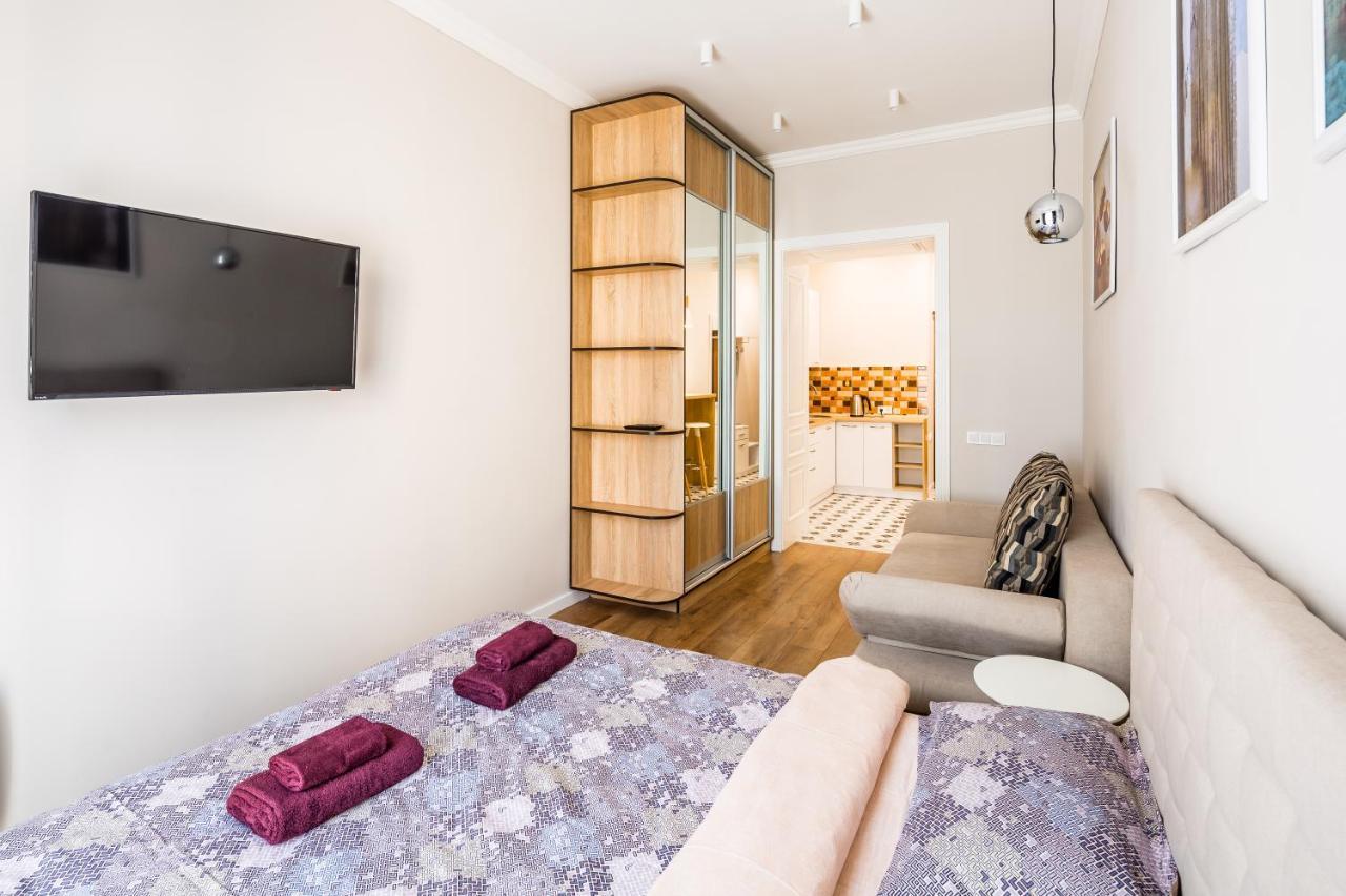 Квартира В Центрі З Дизайнерським Ремонтом Lviv Extérieur photo